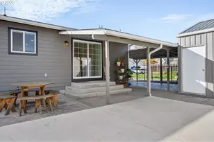 3721 Joe Ave, Roseburg, OR 97471 - Photo 24