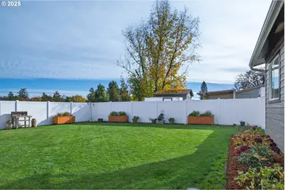 3721 Joe Ave, Roseburg, OR 97471 - Photo 32