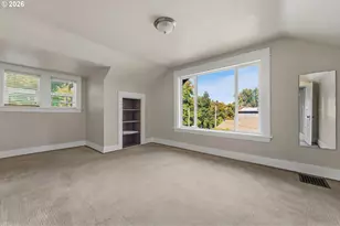 906 NE 24th Ave, Portland, OR 97232 - Photo 18