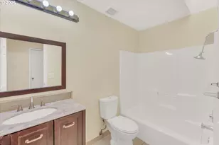 8801 SW Stono Dr, Tualatin, OR 97062 - Photo 28
