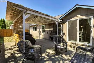 206 Hauser Ct, Molalla, OR 97038 - Photo 32