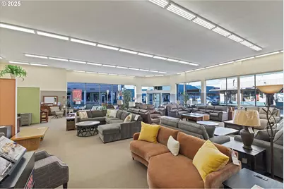 301 Main -2011 3rd St., Tillamook, OR 97141 - Photo 4