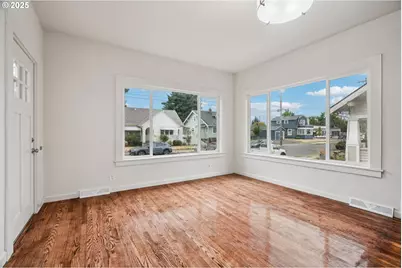 541 NE 70th Ave, Portland, OR 97213 - Photo 10