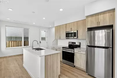 7280 NE Going St, Portland, OR 97218 - Photo 10