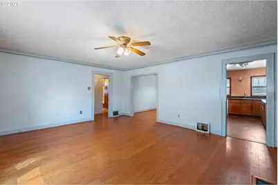 1525 N Kilpatrick St, Portland, OR 97217 - Photo 8