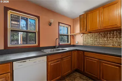 1525 N Kilpatrick St, Portland, OR 97217 - Photo 18