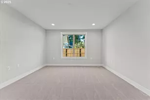 2405 NW 68th ST, Vancouver, WA 98665 - Photo 12