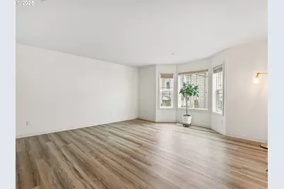 5700 NE 82nd Ave #32F, Vancouver, WA 98662 - Photo 4