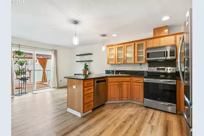 5700 NE 82nd Ave #32F, Vancouver, WA 98662 - Photo 8