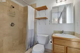 246 SW 9th Ave, Canby, OR 97013 - Photo 24