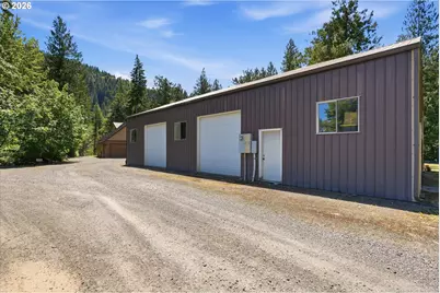57214 E Marmot Rd, Sandy, OR 97055 - Photo 4