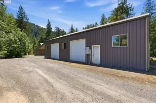 57214 E Marmot Rd, Sandy, OR 97055 - Photo 4