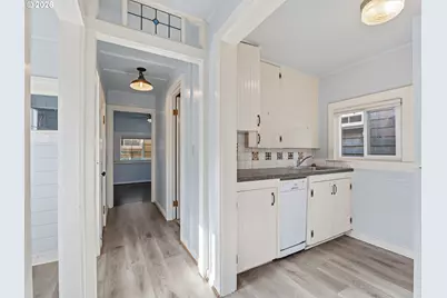 908/910 N Franklin St, Seaside, OR 97138 - Photo 10