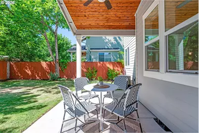 7941 N Courtenay Ave, Portland, OR 97203 - Photo 32