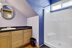 903 S McLoughlin Blvd, Oregon City, OR 97045 - Photo 14