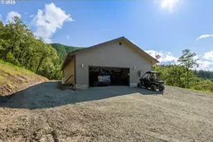 460 Huckleberry Mt Ln, Riddle, OR 97469 - Photo 22