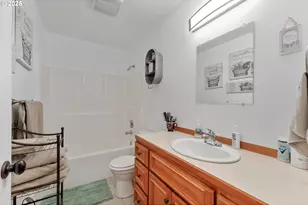 460 Huckleberry Mt Ln, Riddle, OR 97469 - Photo 20