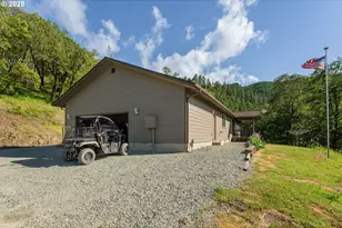 460 Huckleberry Mt Ln, Riddle, OR 97469 - Photo 1