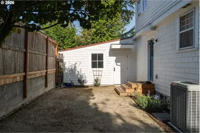 7985 SW Maple Dr, Portland, OR 97225 - Photo 40