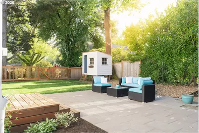7985 SW Maple Dr, Portland, OR 97225 - Photo 38