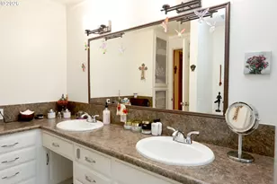 374 Blackfoot Ave, Eugene, OR 97404 - Photo 32