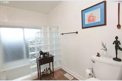 374 Blackfoot Ave, Eugene, OR 97404 - Photo 34