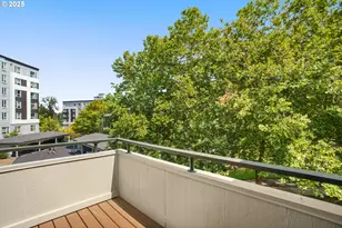 4980 S Landing Dr, Portland, OR 97239 - Photo 10