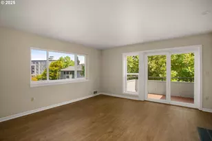 4980 S Landing Dr, Portland, OR 97239 - Photo 8