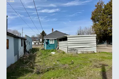 1906 Island Ave, La Grande, OR 97850 - Photo 4