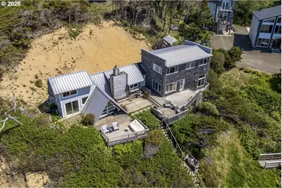 220 NW 68th St, Newport, OR 97365 - Photo 8