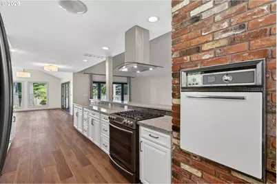 13795 SW Hargis Rd, Beaverton, OR 97008 - Photo 8
