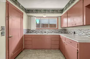 9404 SE 42nd Ave, Milwaukie, OR 97222 - Photo 6