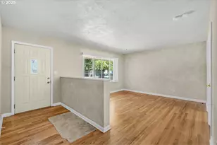 9404 SE 42nd Ave, Milwaukie, OR 97222 - Photo 2