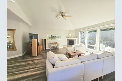 1395 NW West Meadows Dr, Salem, OR 97304 - Photo 10