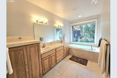 1395 NW West Meadows Dr, Salem, OR 97304 - Photo 14