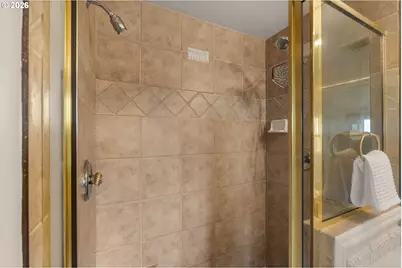 1995 Greiner St, Eugene, OR 97405 - Photo 24