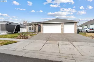 113 NE 13th St, Hermiston, OR 97838 - Photo 2