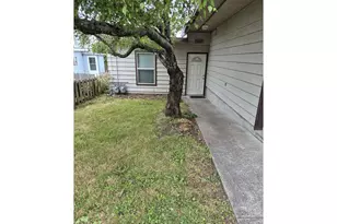 938 SW 11th St, Newport, OR 97365 - Photo 2