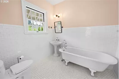 1684 Irving Ave, Astoria, OR 97103 - Photo 32