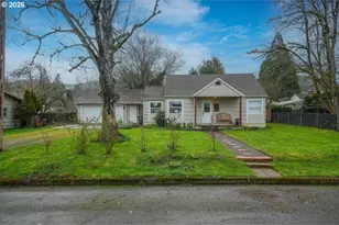 422 Elder St, Drain, OR 97435 - Photo 1