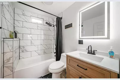 422 Elder St, Drain, OR 97435 - Photo 16