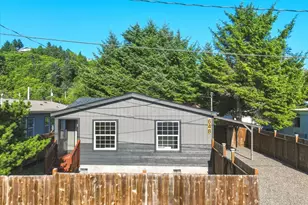 648 S Coral St, Rockaway Beach, OR 97136 - Photo 32