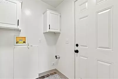 648 S Coral St, Rockaway Beach, OR 97136 - Photo 16