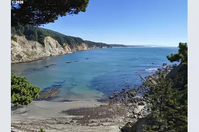 91136 Seaview Ln, Coos Bay, OR 97420 - Photo 18