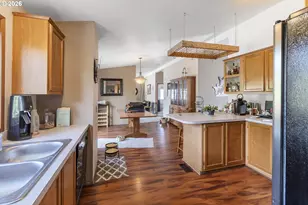 3225 Senecal Creek Dr, Woodburn, OR 97071 - Photo 14