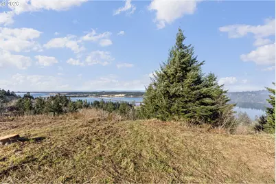 Fiddleback, North Bend, OR 97459 - Photo 14