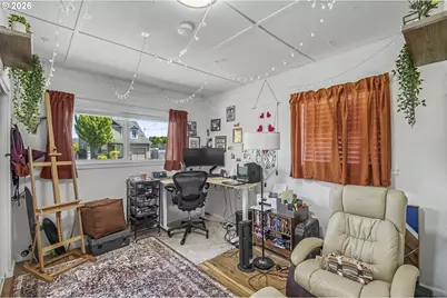 2523 NE 111th Ave, Portland, OR 97220 - Photo 14