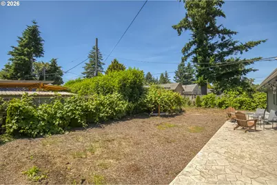 2523 NE 111th Ave, Portland, OR 97220 - Photo 20
