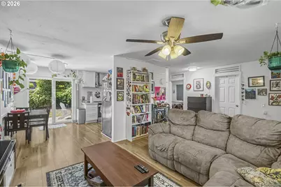 2523 NE 111th Ave, Portland, OR 97220 - Photo 8