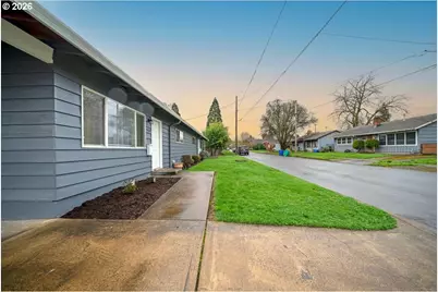 9525 9533 N Leonard St, Portland, OR 97203 - Photo 48